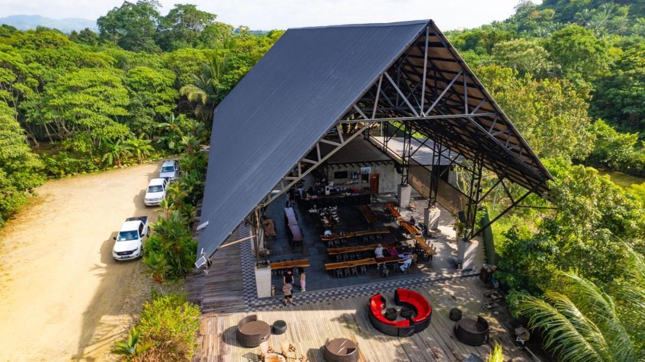 The Firefly Resort Semporna Exteriör bild